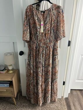 She + Sky Brown Paisley Maxi Dress
